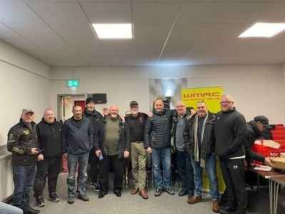Recognise anyone? Local Manchester amateurs
Group often heard on 144.725Mhz
